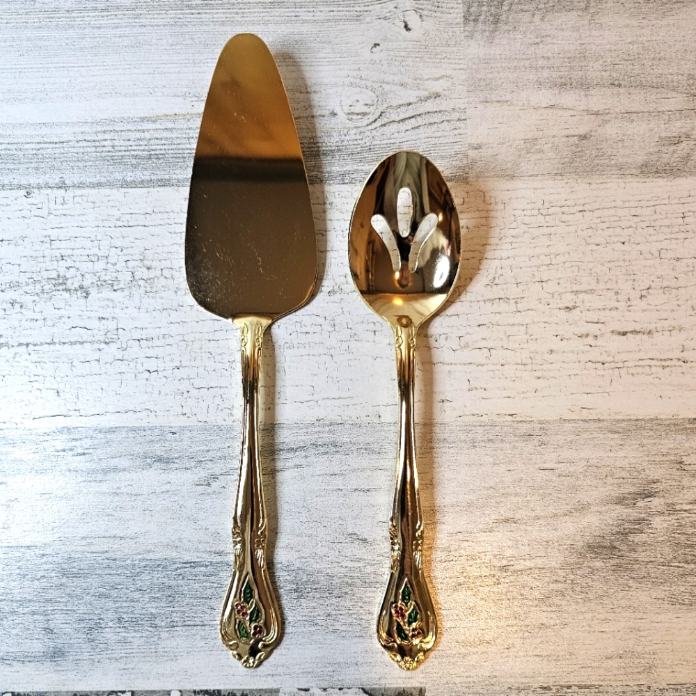 Classic Traditions HOLLYBERRY Gold Holly Serving Set Japan Stainless Steel